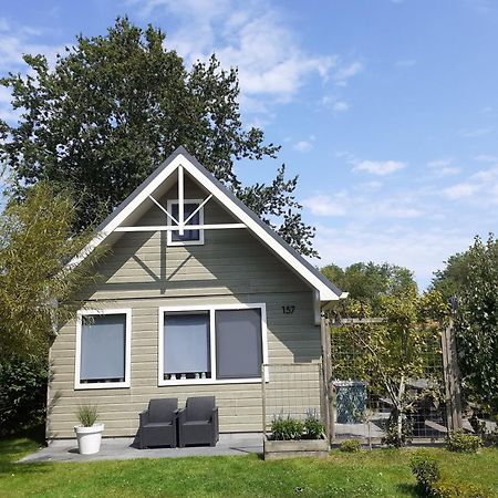 4-Persoons Vakantiehuisje Simmerwille Tzummarum Esterno foto